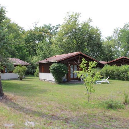 Les Chalets du Gélat, nature et calme Noaillan Exterior foto