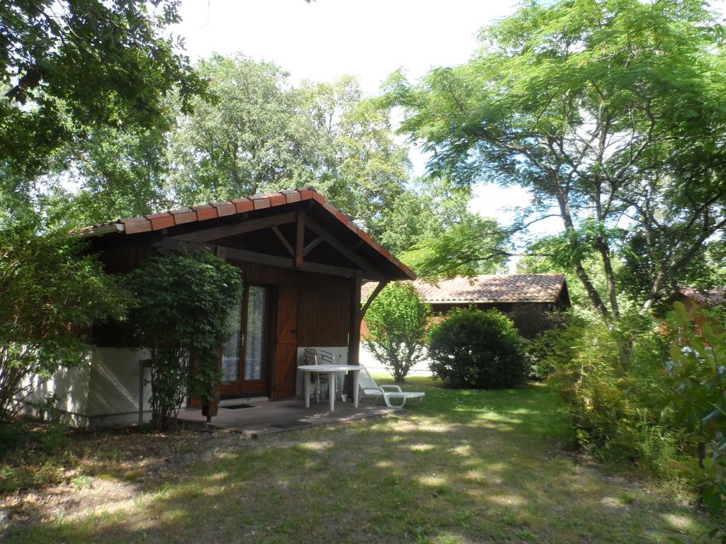 Les Chalets du Gélat, nature et calme Noaillan Exterior foto