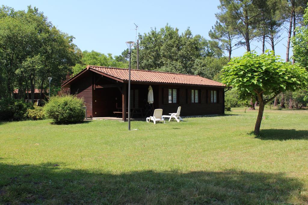 Les Chalets du Gélat, nature et calme Noaillan Exterior foto